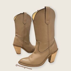1980’s Frye Vintage Real Leather Tan Taupe Beige Heeled Western Cowboy Bootie